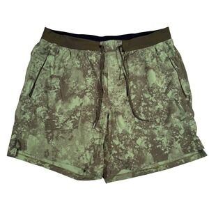Lululemon License to Train LTT Shorts Mens XXL Green Camo